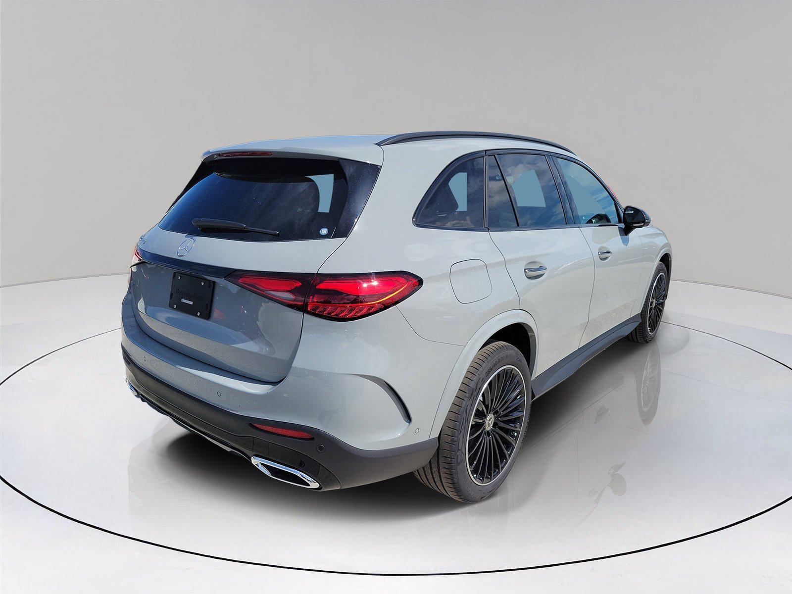 New 2027 MANUFAKTUR Alpine Grey Mercedes-Benz GLC 300 image 35