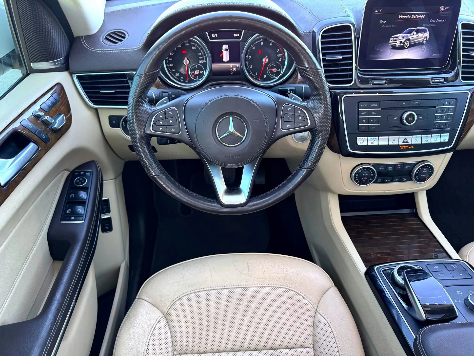 Used 2019  Mercedes-Benz GLS 550 4MATIC® image 24