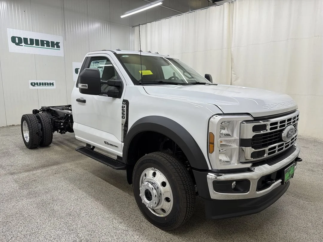 New 2026 Oxford White Ford F-550® XLT image 3