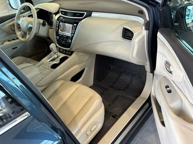 Used 2017 Blue Nissan Platinum image 41