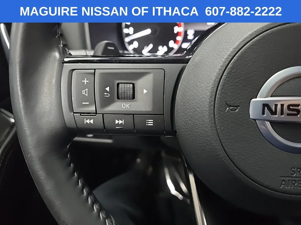 Used 2021 Gray Nissan SL image 20