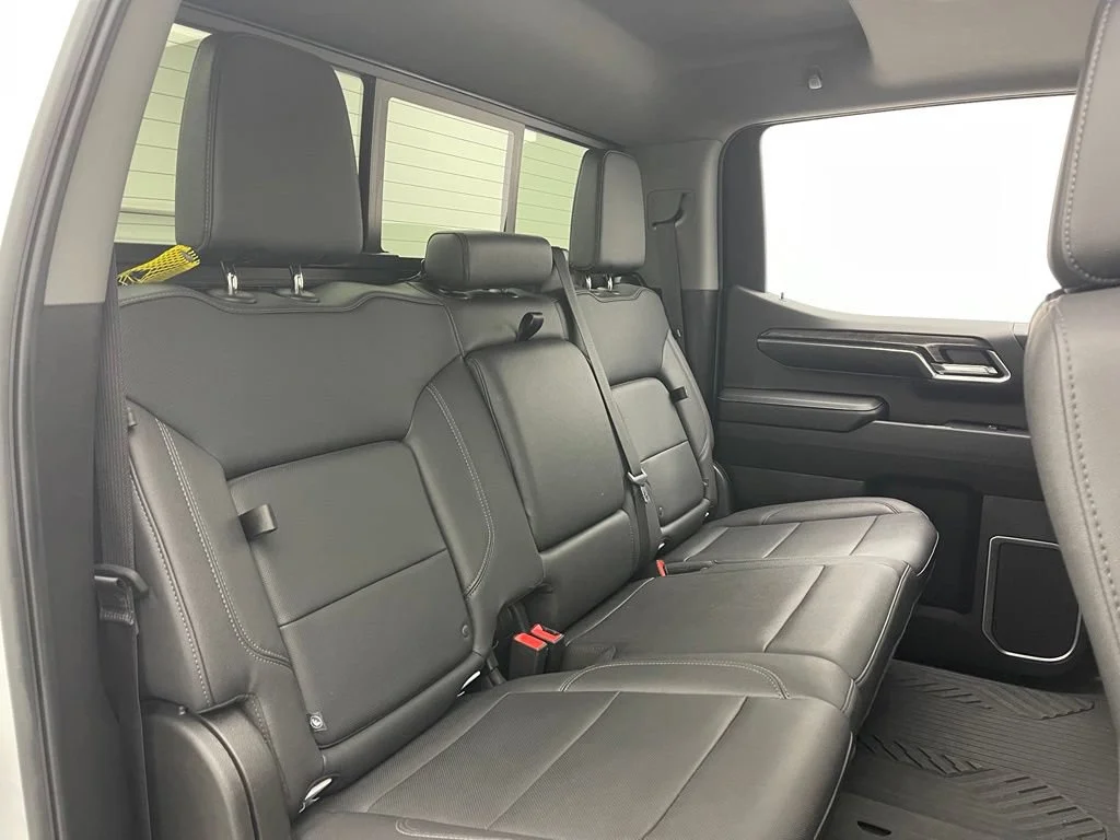 Used 2024 Summit White Chevrolet LTZ image 37