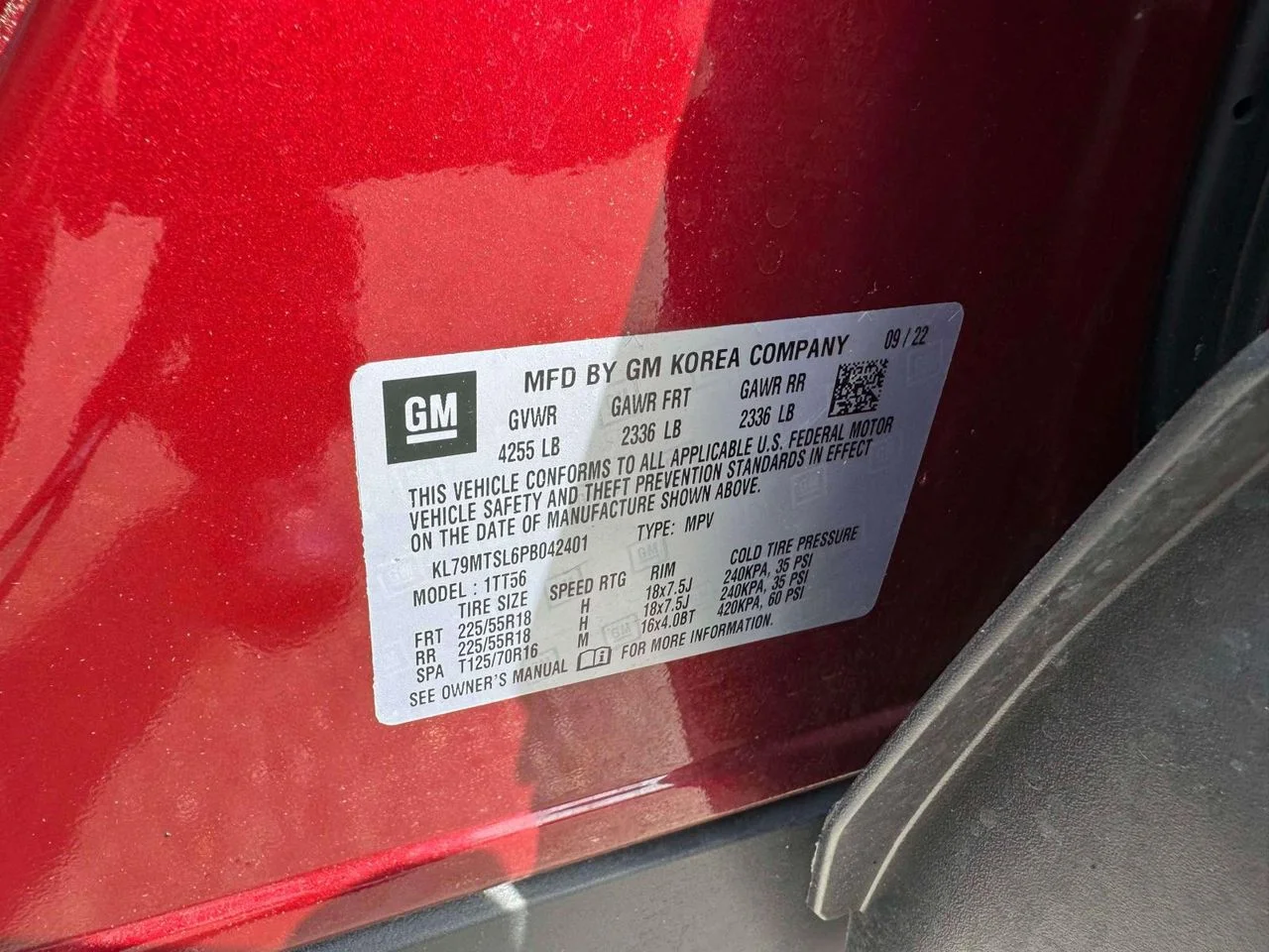 Used 2023 Crimson Metallic Chevrolet FWD RS image 13