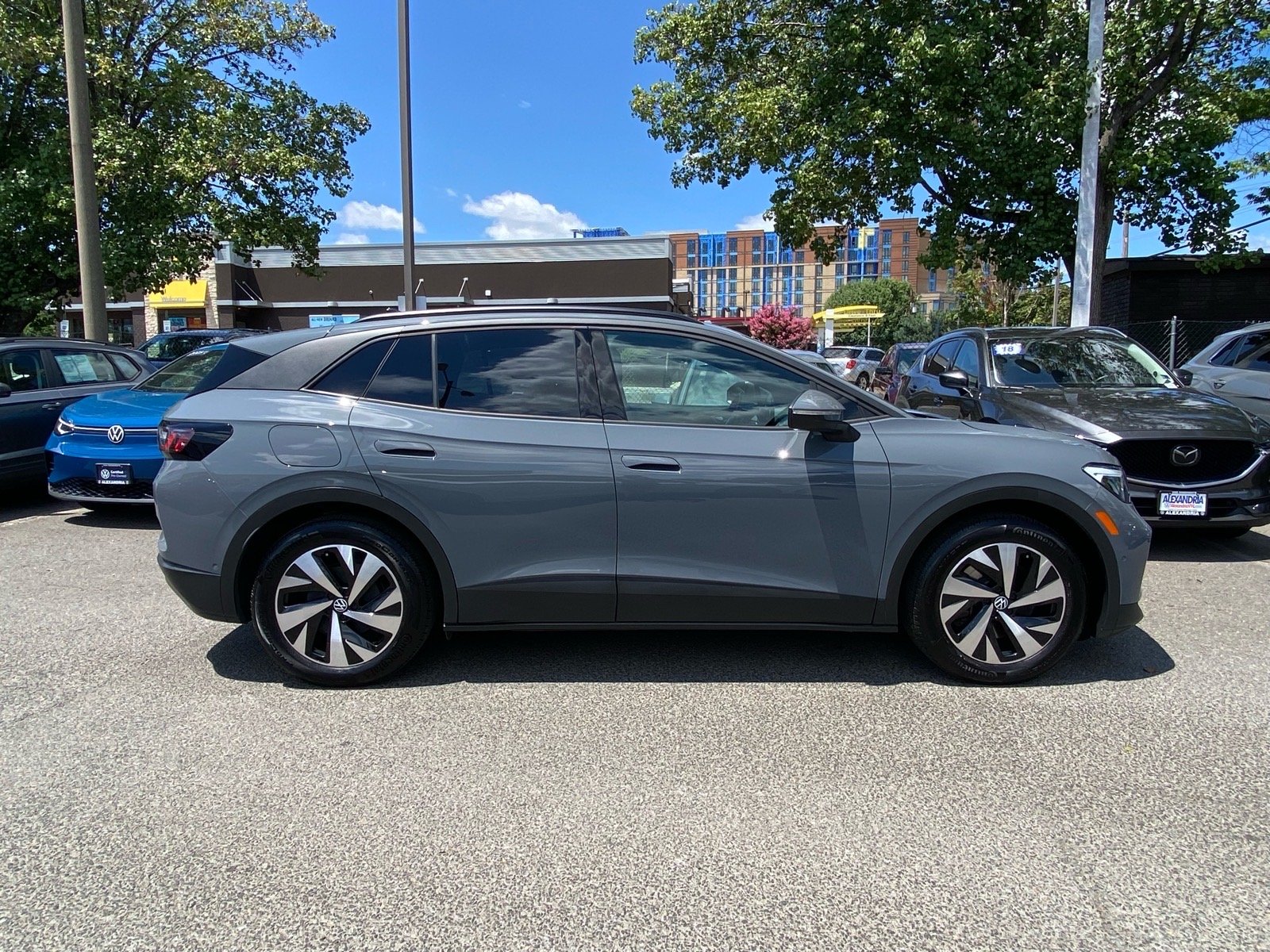 Used 2024 Volkswagen ID.4 STANDARD with VIN 1V2BMPE88RC020530 for sale in Alexandria, VA