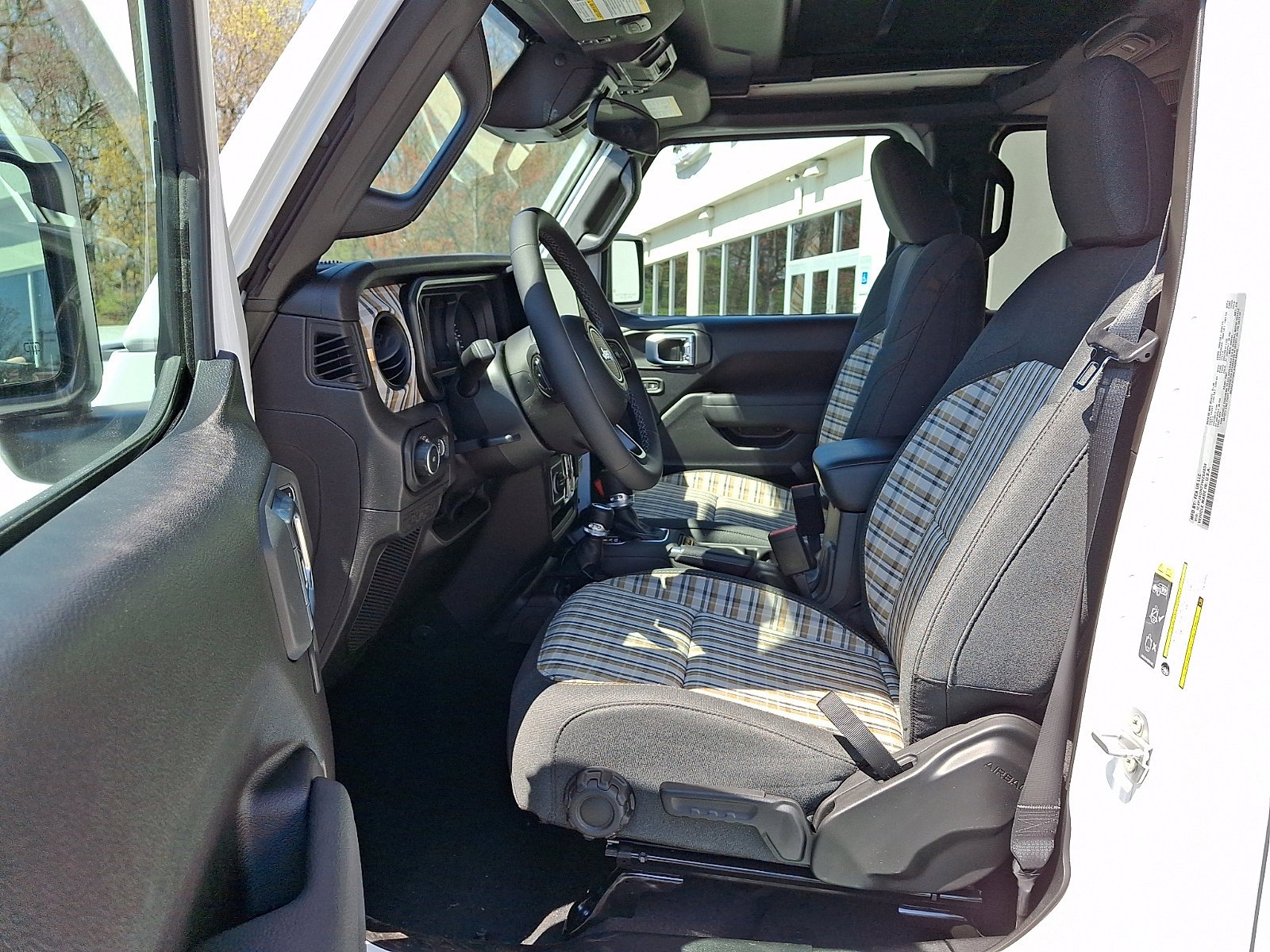 New 2026 Bright White Clear-Coat Exterior Paint Jeep 85th Anniversary image 9