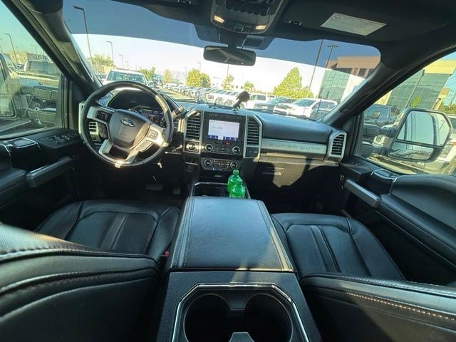 Used 2020 Black Metallic Ford Platinum image 9