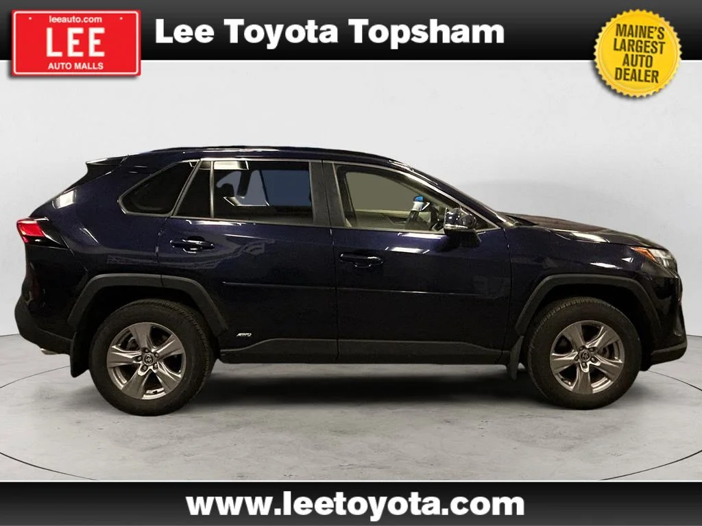 Certified Used 2025 Blueprint Toyota Hybrid XLE image 6