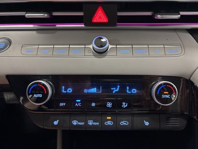 2024 Hyundai Elantra Limited - Photo 23