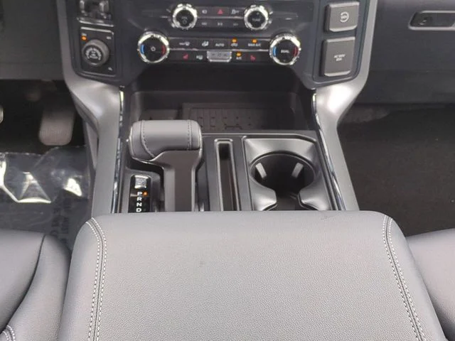 New 2026 Carbonized Gray Metallic Ford XLT image 19