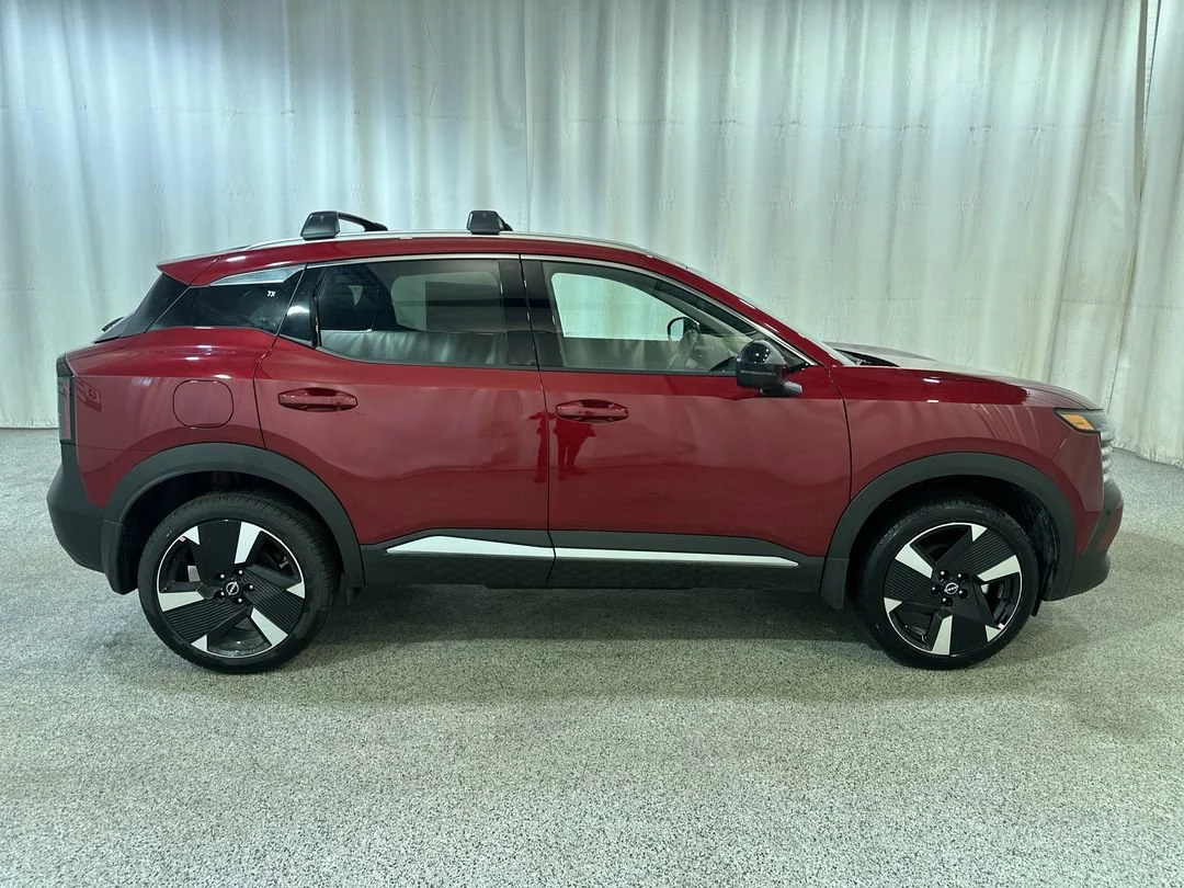 New 2026 Scarlet Ember Tintcoat Nissan SR image 5