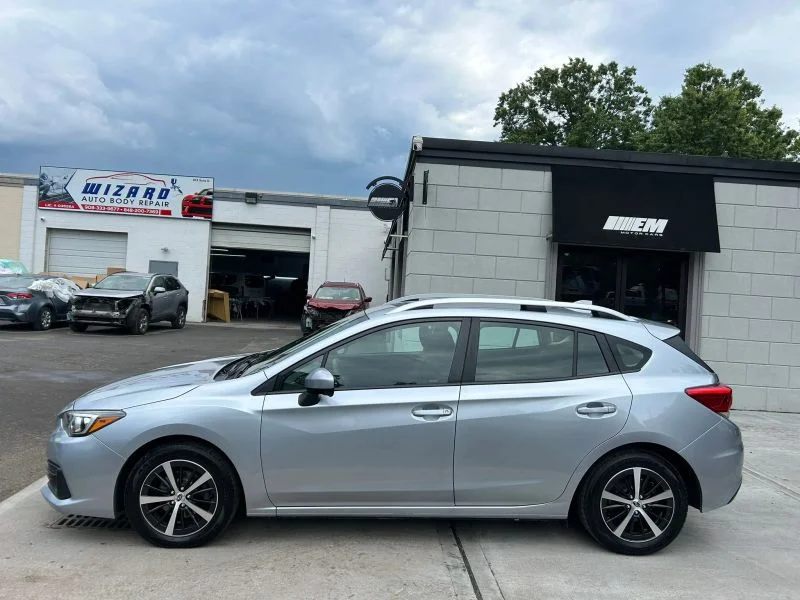 Used 2023 Silver Metallic Subaru Premium Wagon 4D image 5