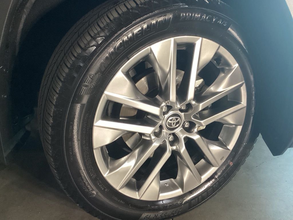 Used 2024 Black Toyota XLE Premium image 6