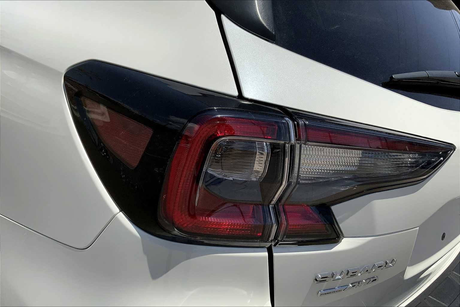 Used 2023 Crystal White Pearl Subaru Touring image 28