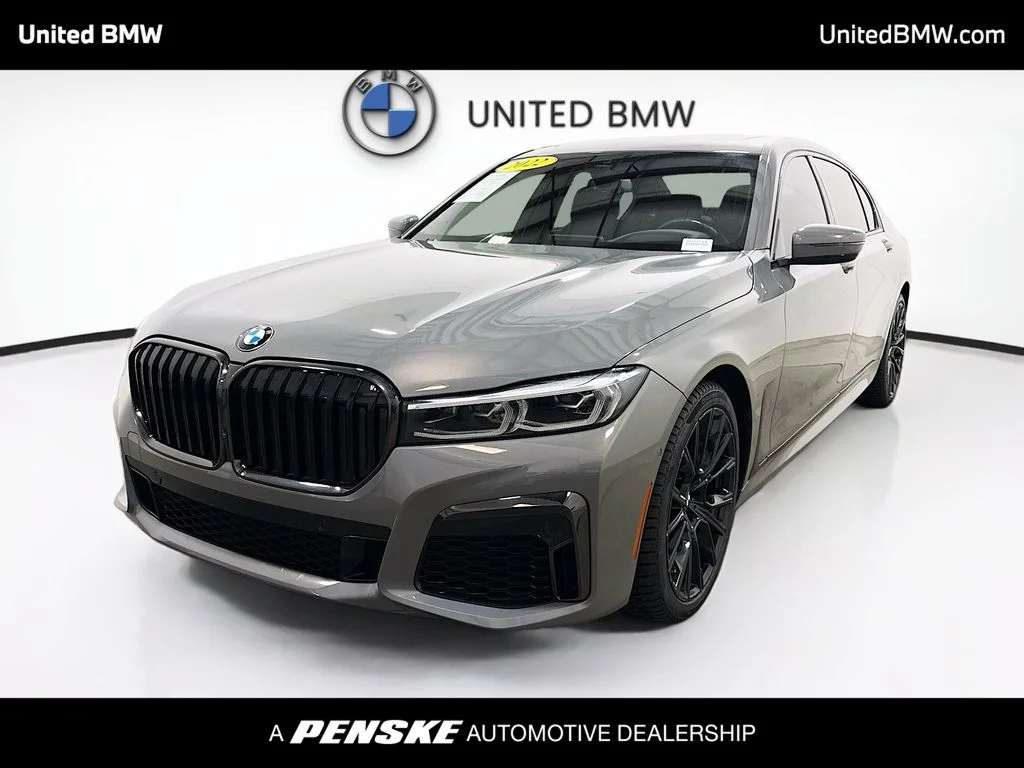 2022 BMW 7 Series 740i's photo