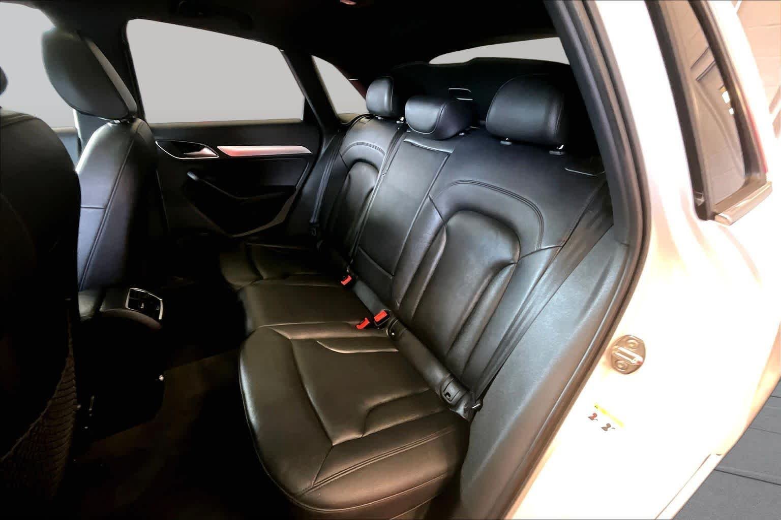 Used 2016 Glacier White Metallic Audi Premium Plus image 21