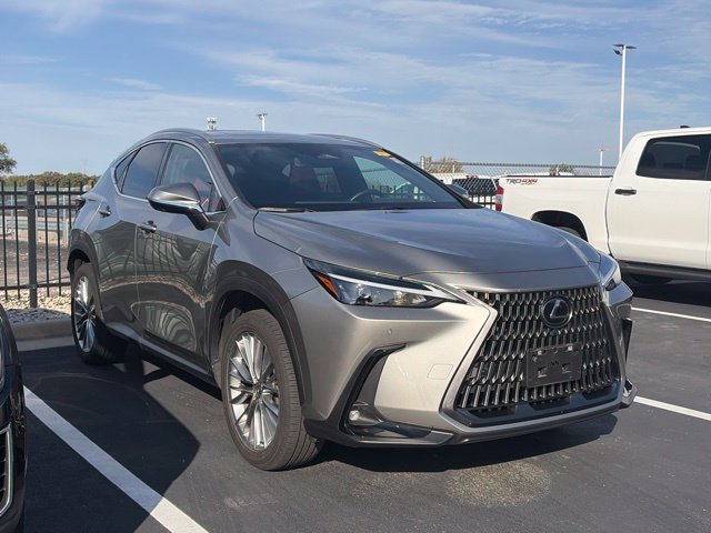 2025 Lexus NX Hybrid