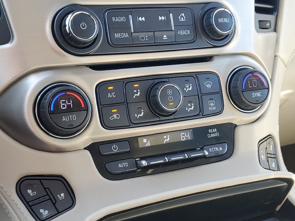 Used 2020 White GMC Denali image 30