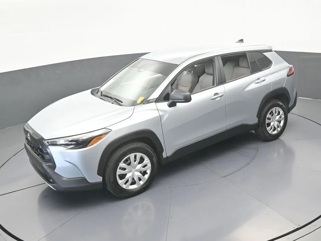 2026 Toyota Corolla Cross L - Photo 39