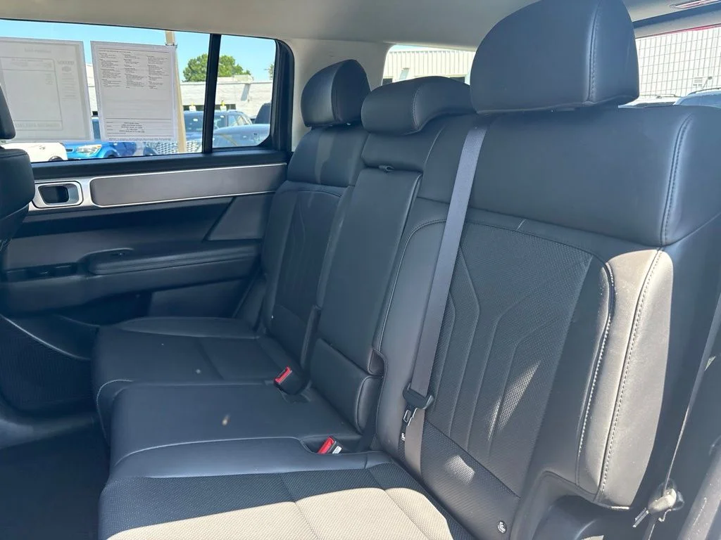 Used 2024 Silver Hyundai SEL image 25