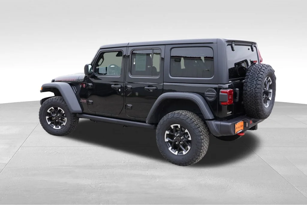 Certified Used 2025 Black Jeep Rubicon image 8