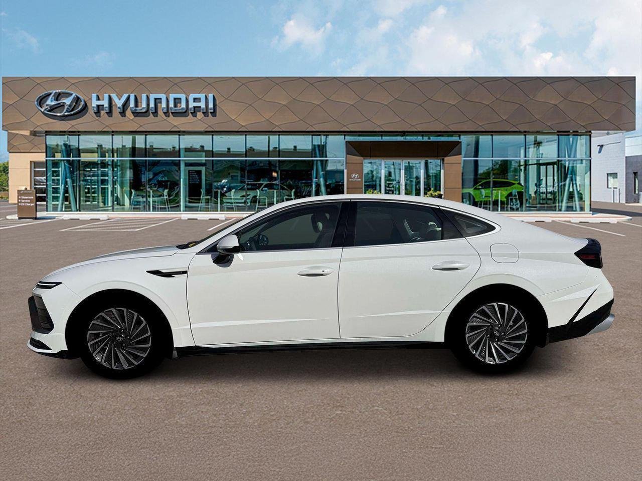 New 2026 White Hyundai SEL image 3