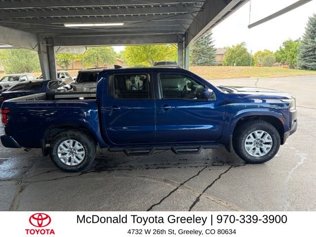 Used 2022 Blue Nissan SV image 4