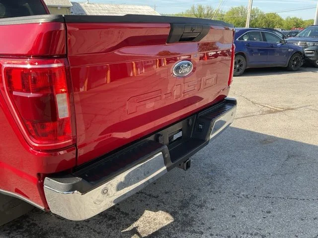Used 2022 Red Ford XLT image 25