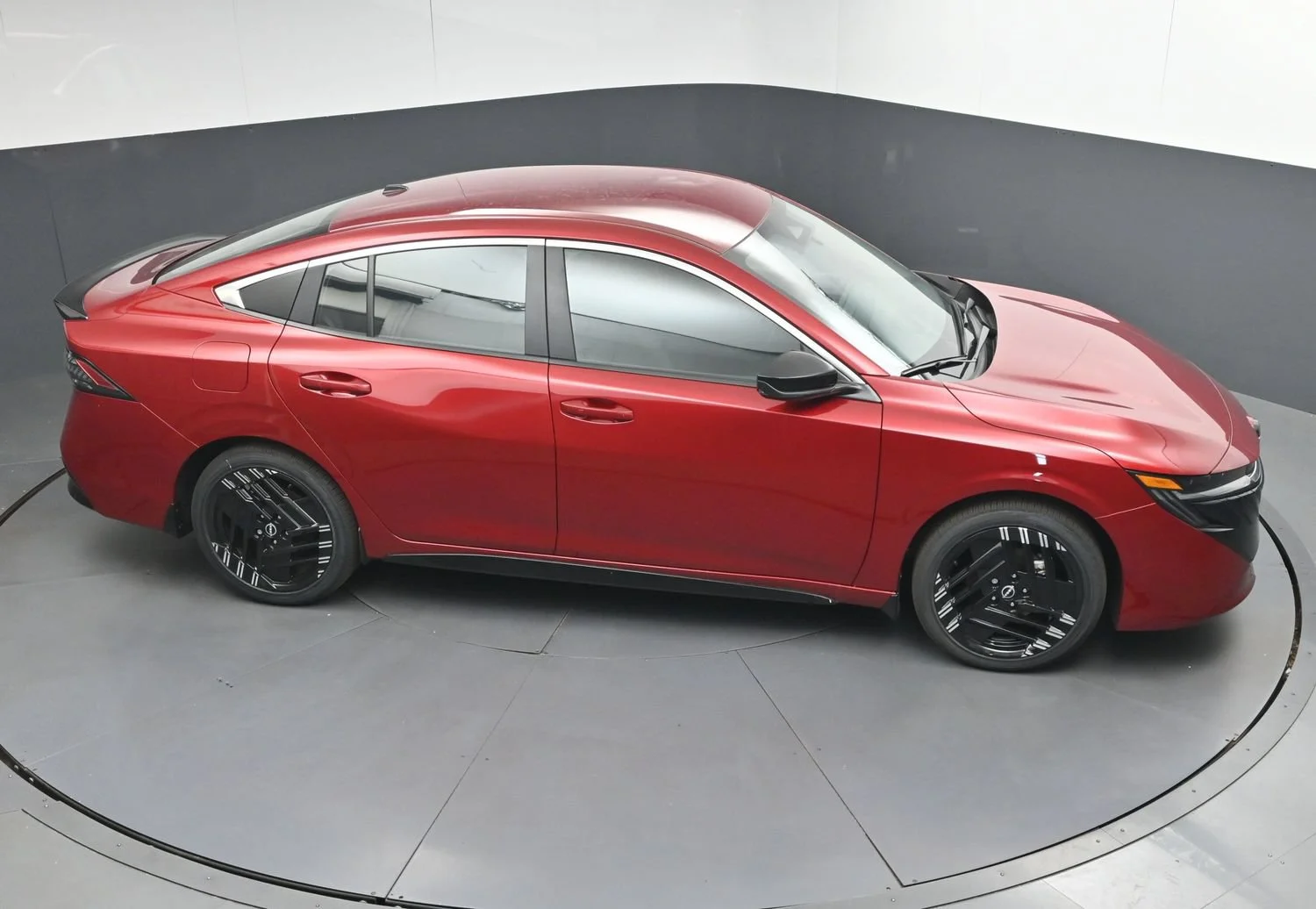 New 2026 Scarlet Ember Tintcoat Nissan SR image 31