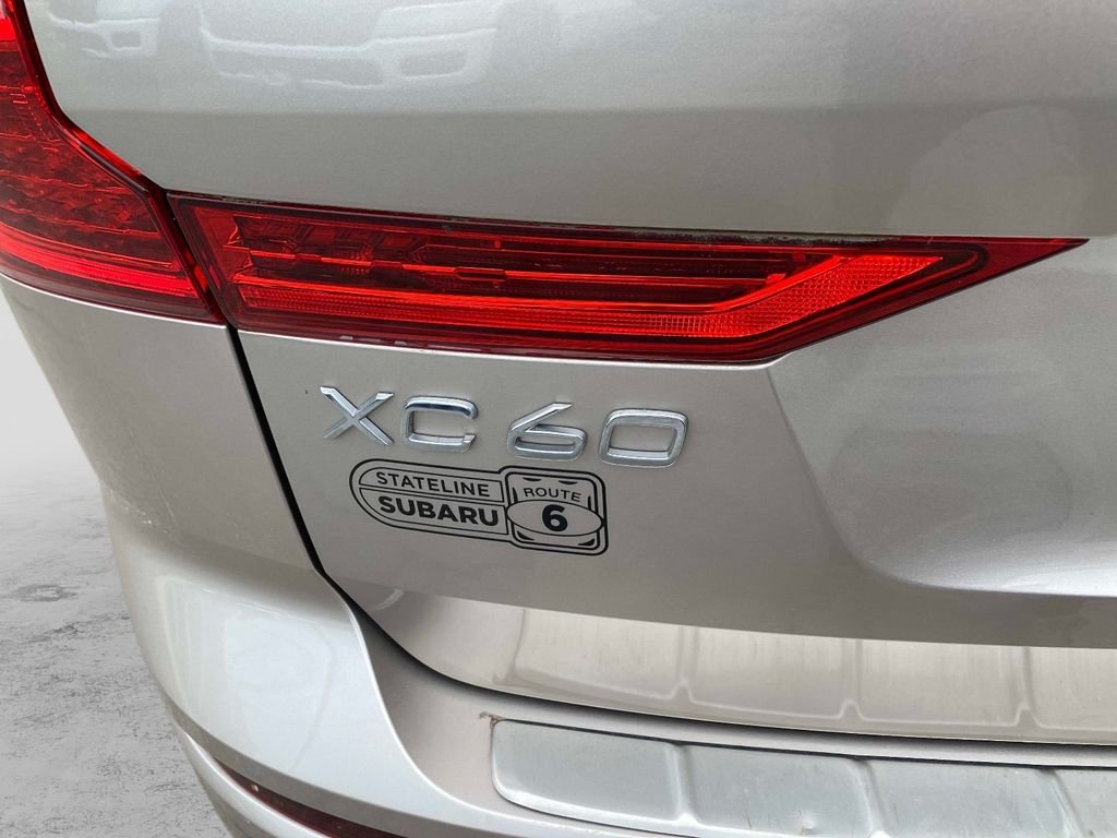 Used 2023 Gold Volvo T8 Plus Dark Theme image 4