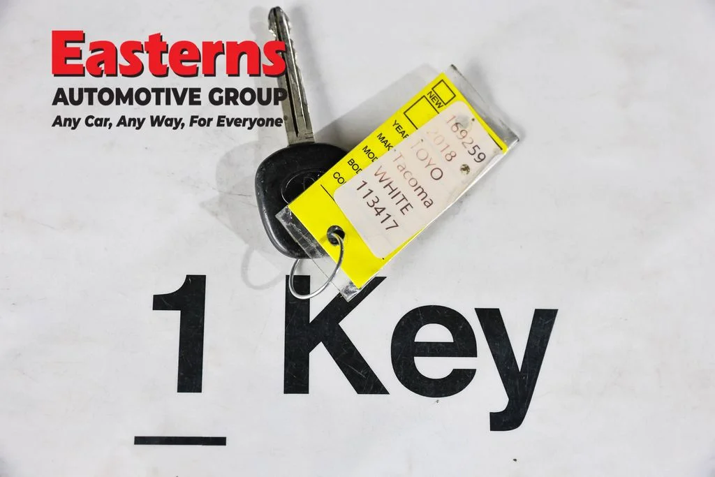 Used 2018 White Toyota SR image 24