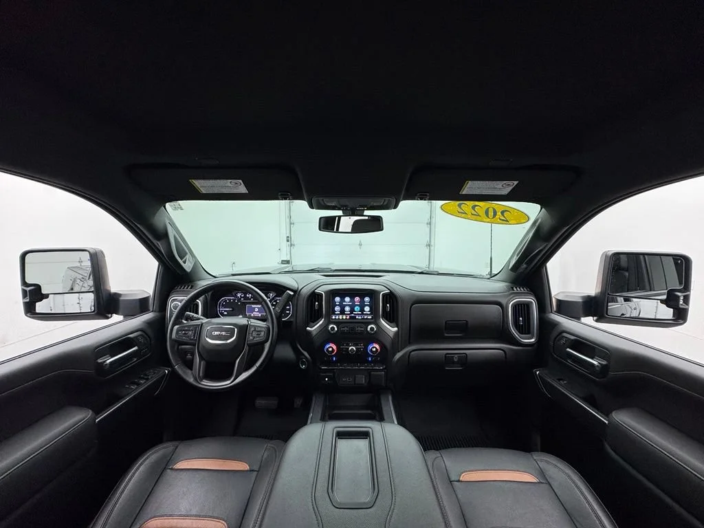 Used 2022 Onyx Black GMC AT4 image 3
