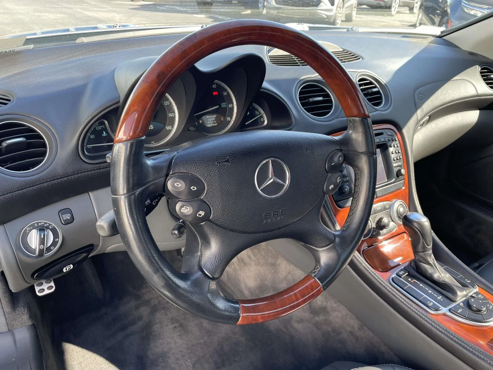 Used 2004  Mercedes-Benz  image 12