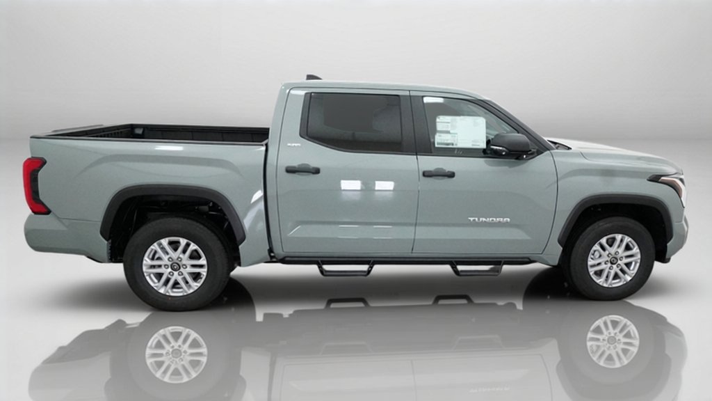 New 2026 Lunar Rock Toyota SR5 image 7