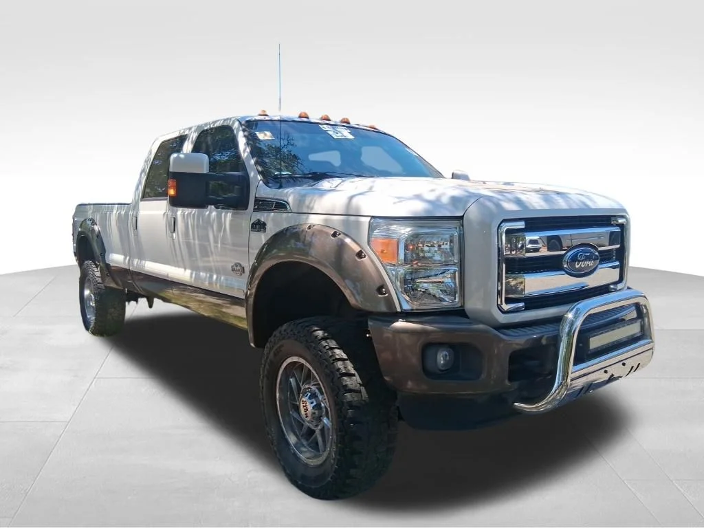 Used 2015 White Ford King Ranch image 3