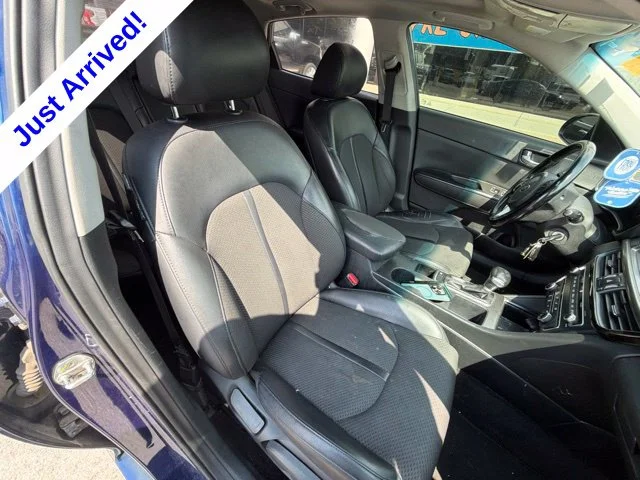 Used 2018 Blue Kia S image 24