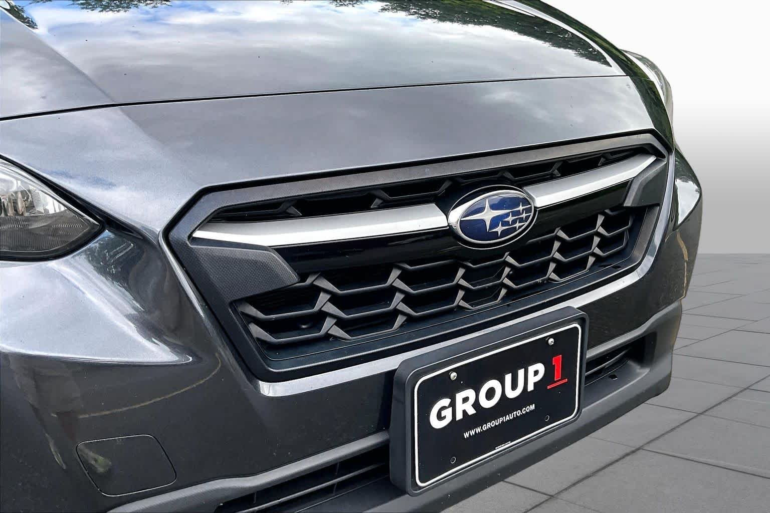 Used 2018 Dark Gray Metallic Subaru Premium image 31
