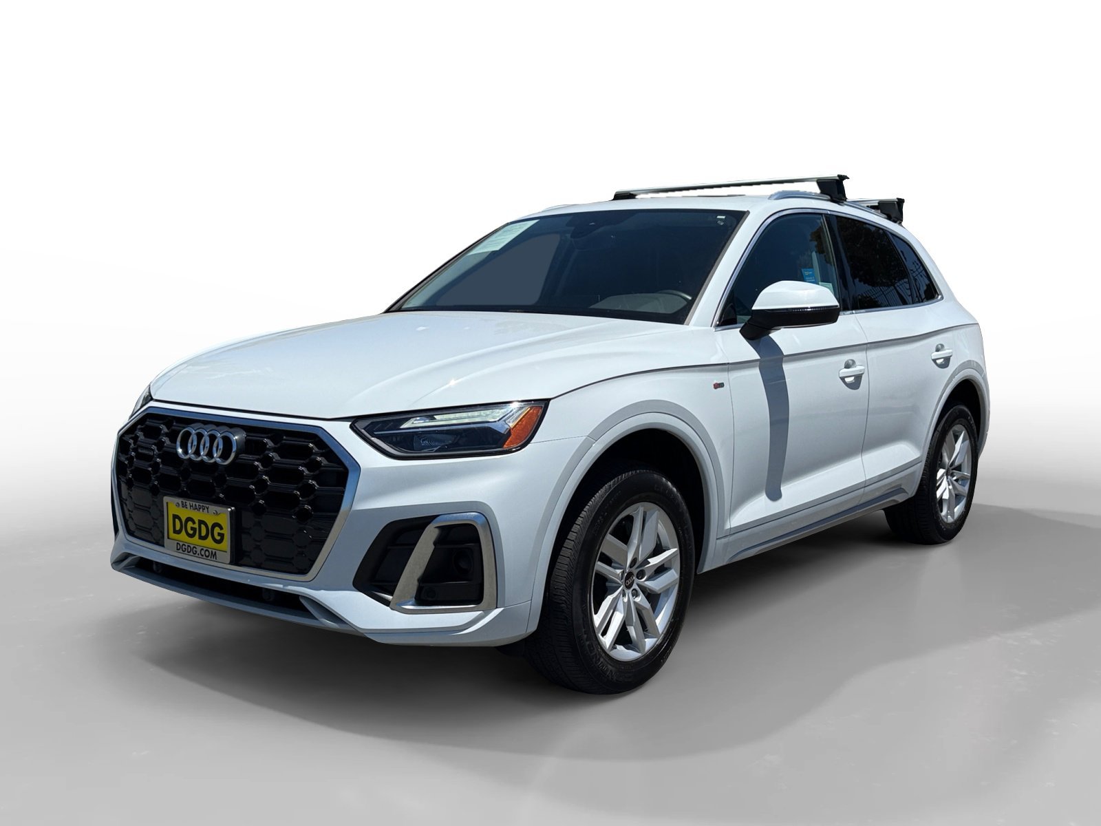 Used 2023 Glacier White Audi 45 S line Premium image 1