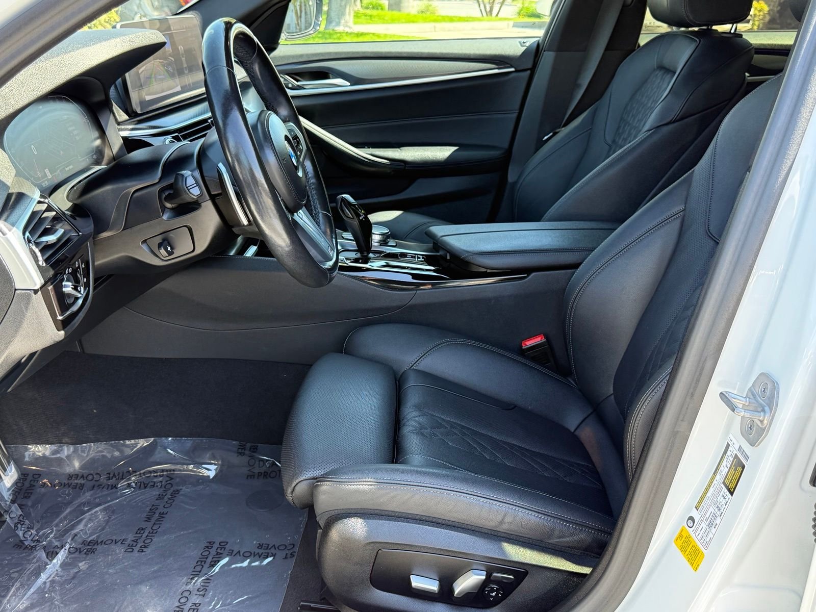 Used 2023 Alpine White BMW 540i image 21
