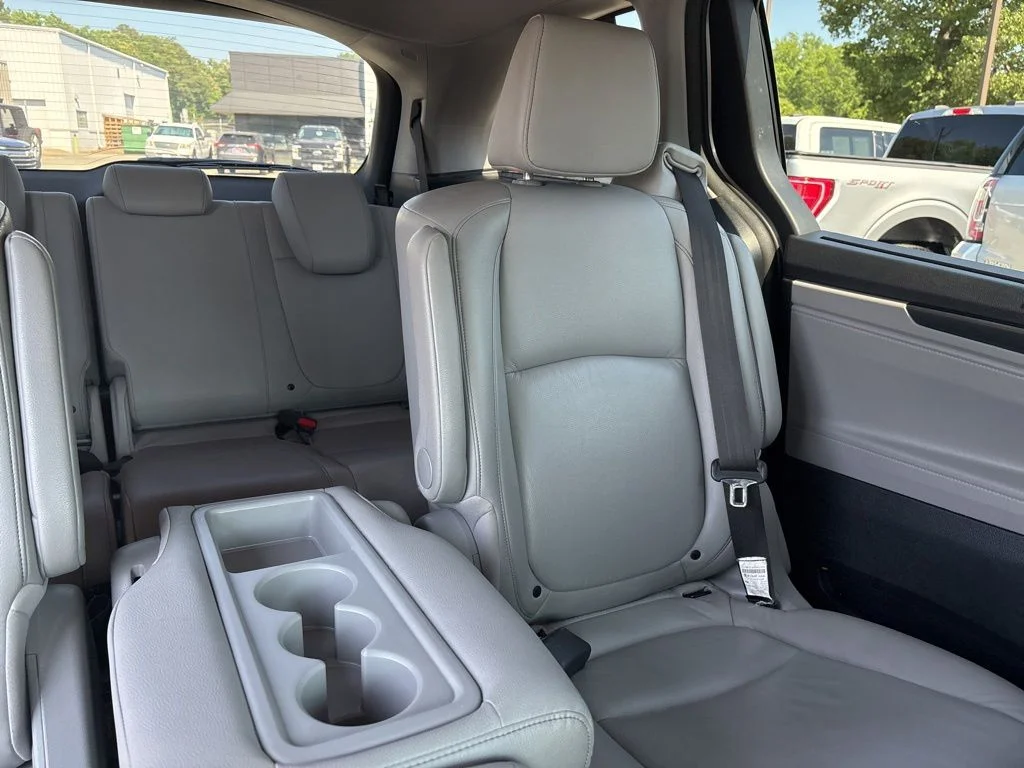Used 2023 Gray Honda Touring image 11