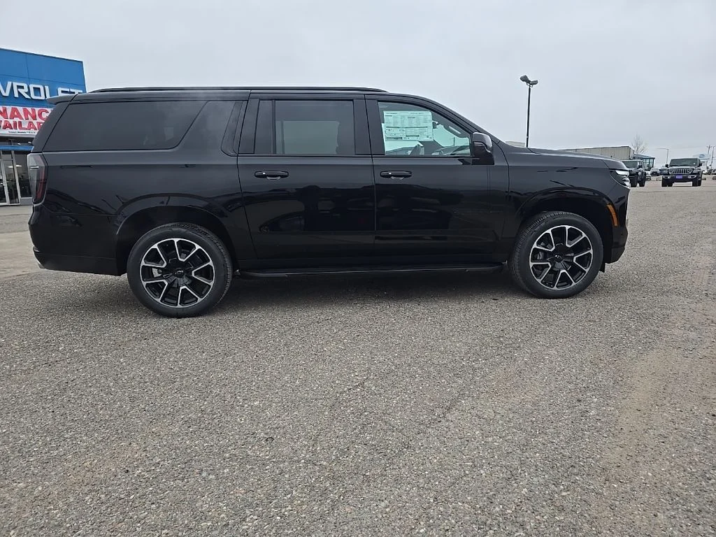 New 2026 BLACK Chevrolet RST image 8