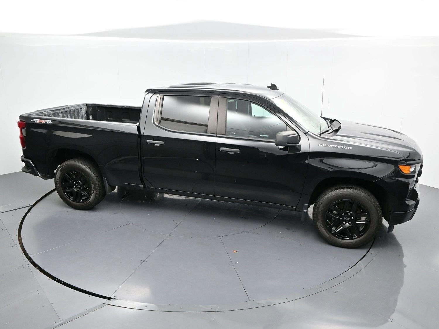 Used 2024 Black Chevrolet Custom image 35