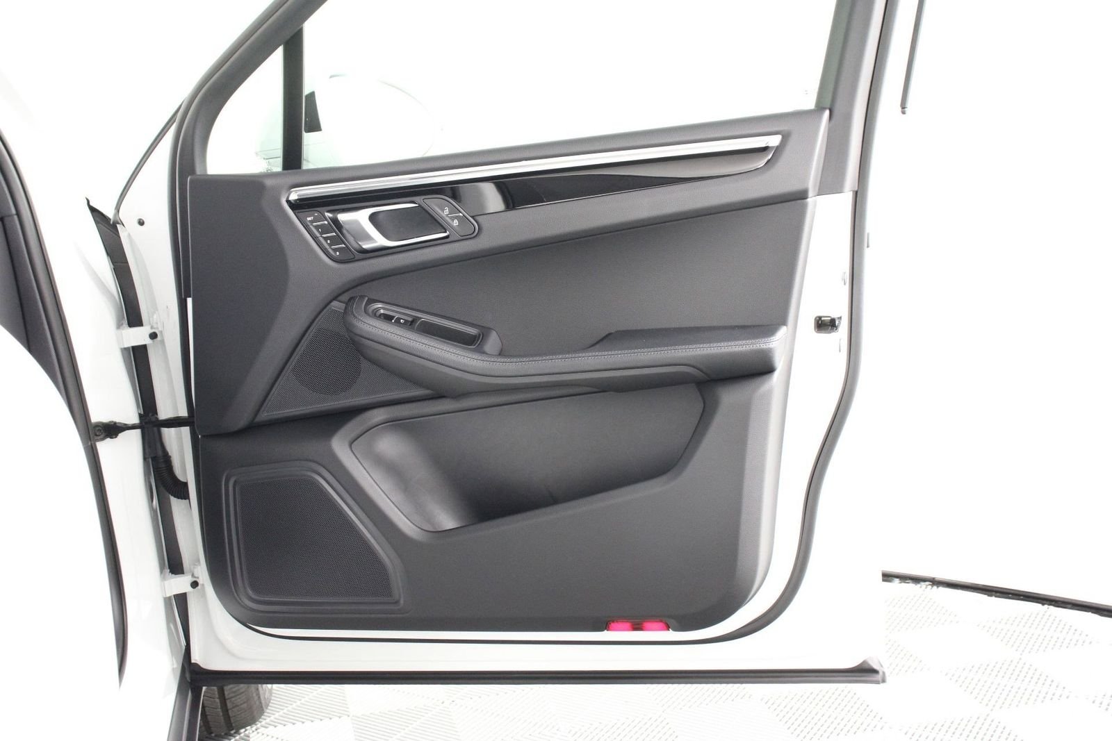Certified Used 2026 White Porsche  image 23