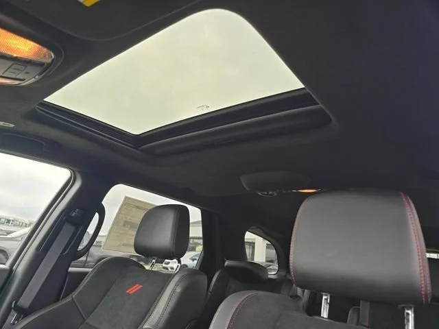 New 2026 DB Black Crystal Clearcoat Dodge GT Premium HEMI V8 image 8