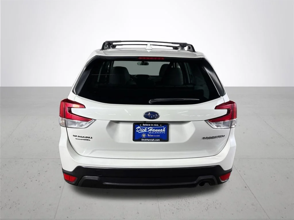Used 2023 Crystal White Pearl Subaru Premium image 7