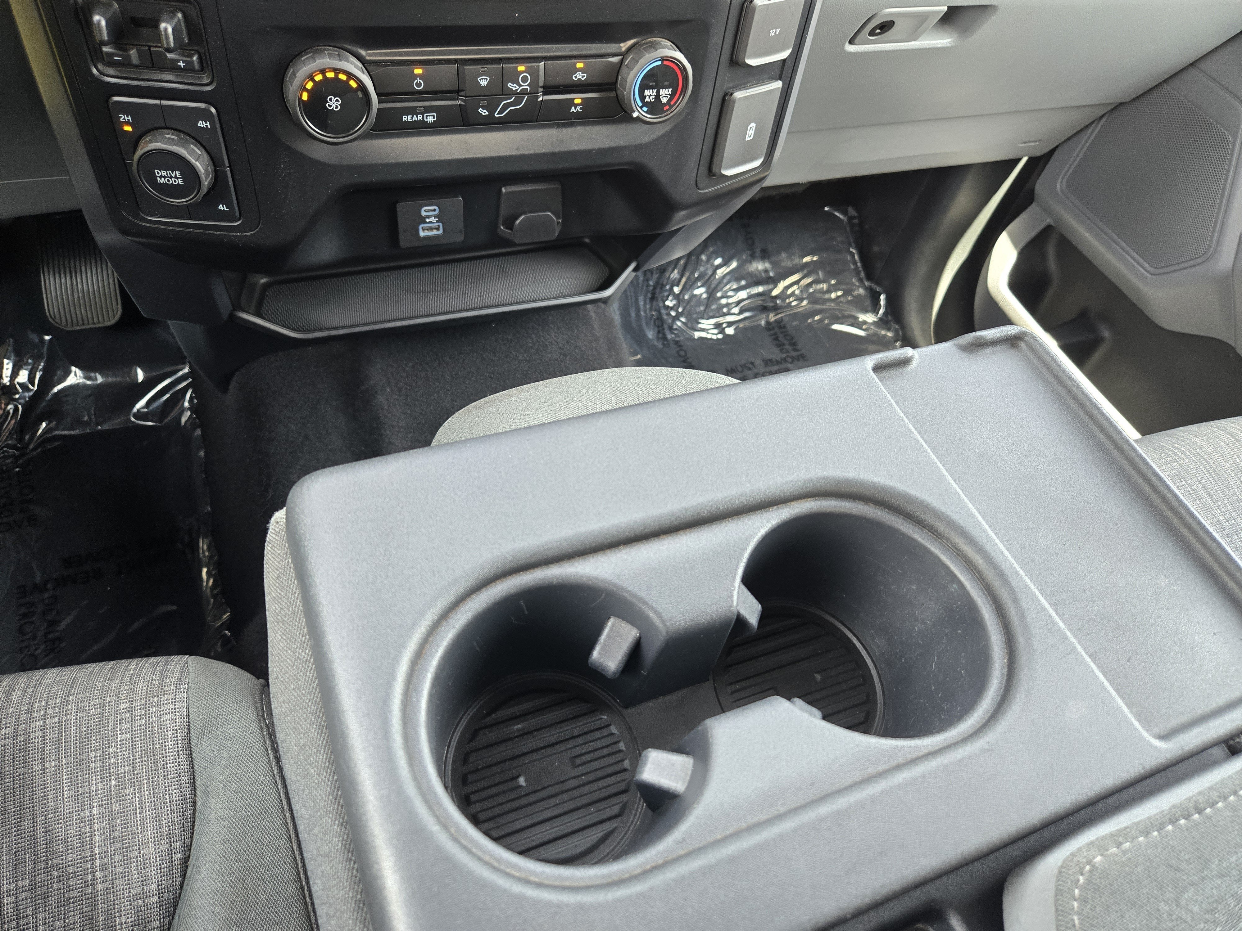 Used 2023 Silver Ford XLT image 17