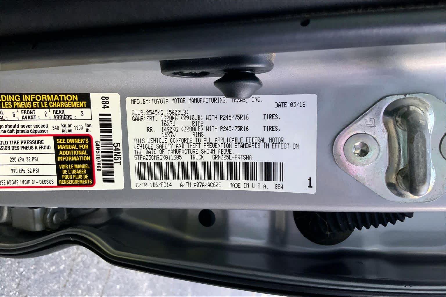 Used 2016 Silver Sky Metallic Toyota SR5 image 29