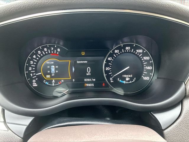 Used 2019 White Lincoln Reserve image 26