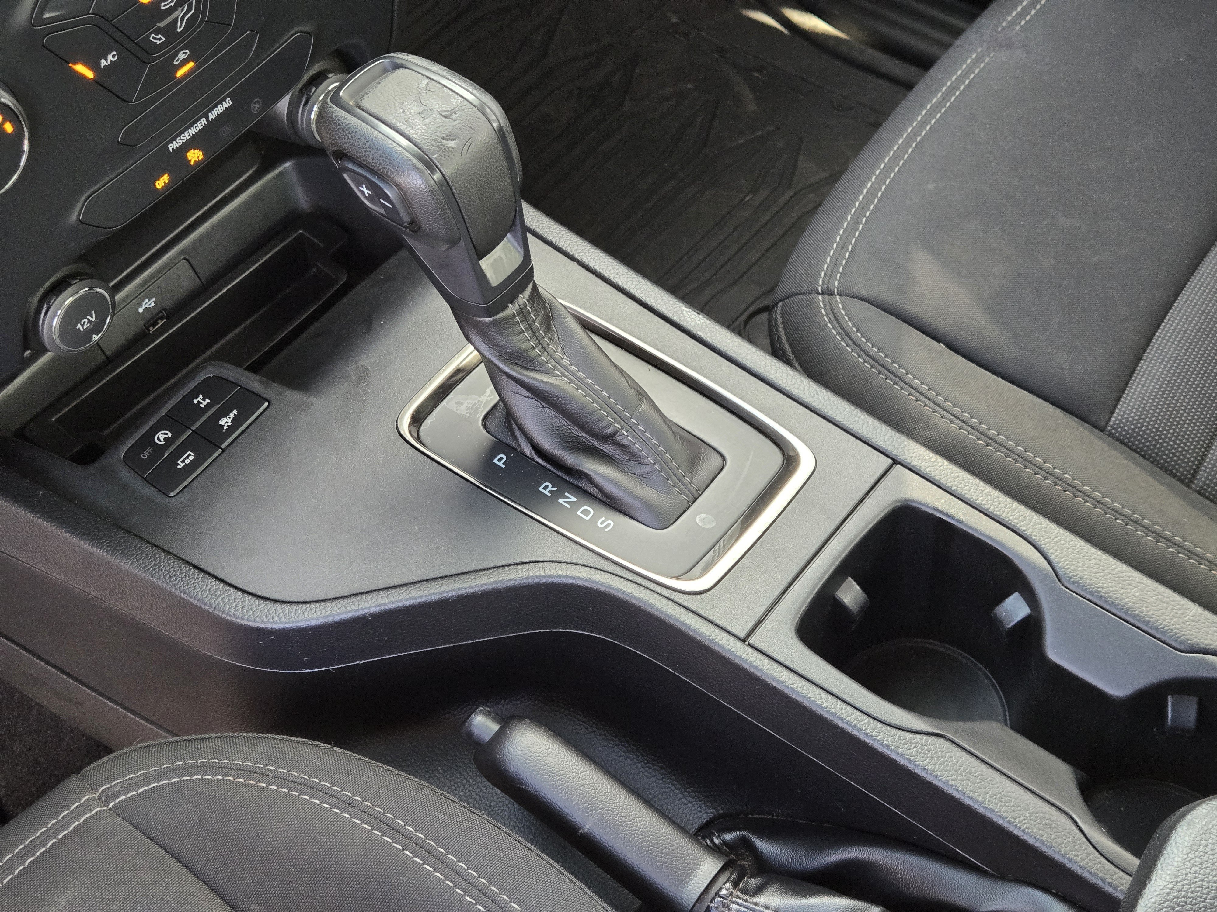 Used 2019 Lightning Blue Metallic Ford XL image 26