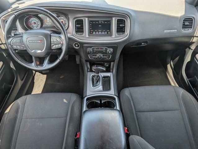 Used 2022  Dodge SXT image 5