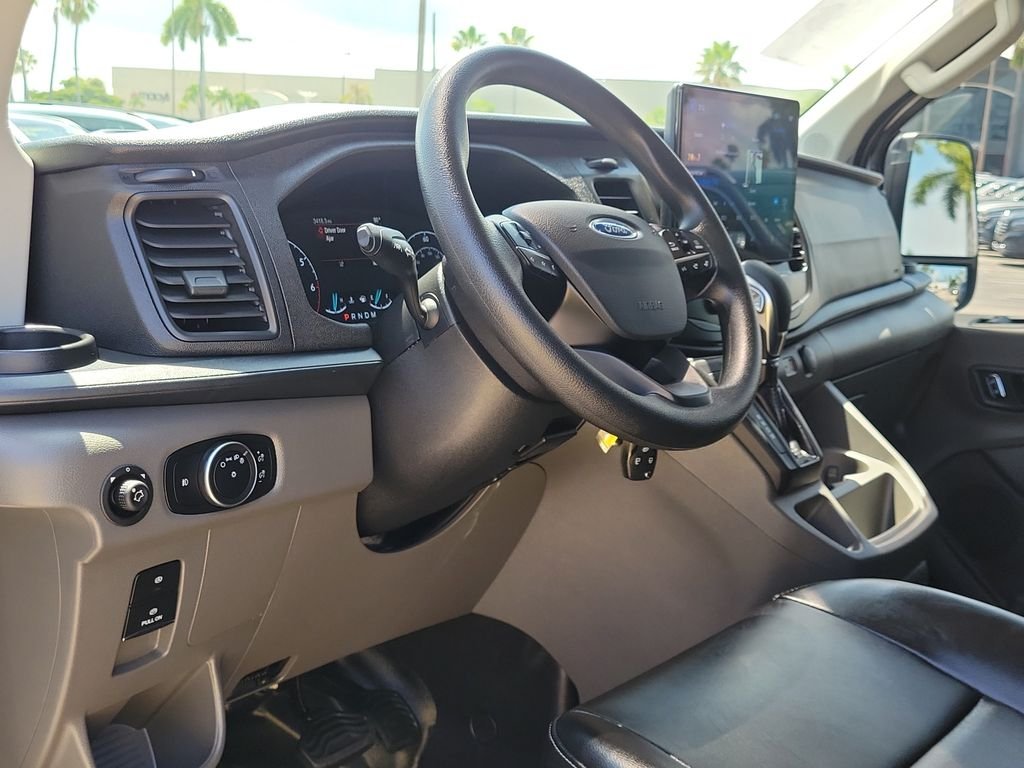 Used 2025 White Ford Base image 18